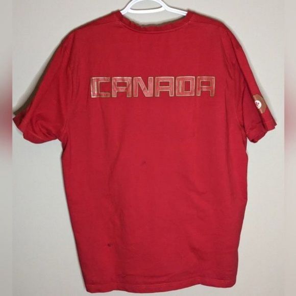 Team Canada HBC Official Athlete T-shirt Exclusive Rare 2006 Olympics Turin - Picture 2 of 8